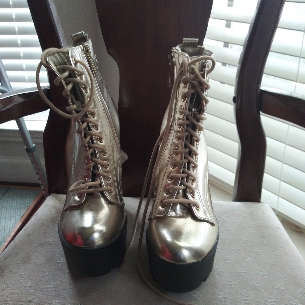 Breckelle's Boots